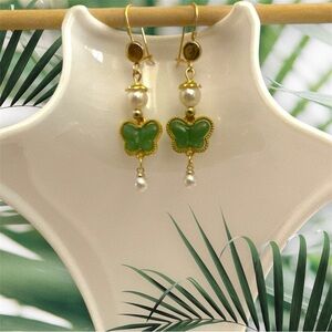 Chic Green Butterfly Drop Earrings